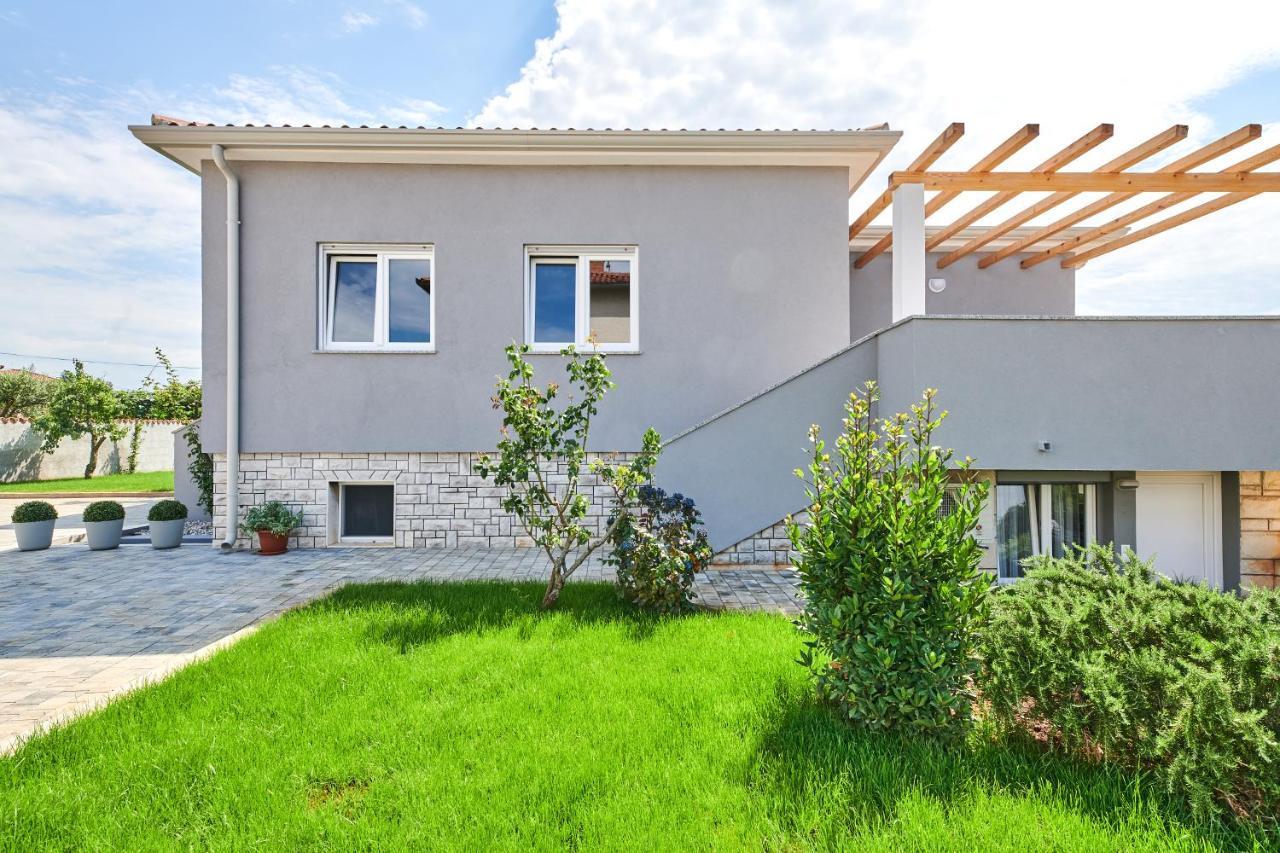 Apartmani Ivana Umag Buitenkant foto